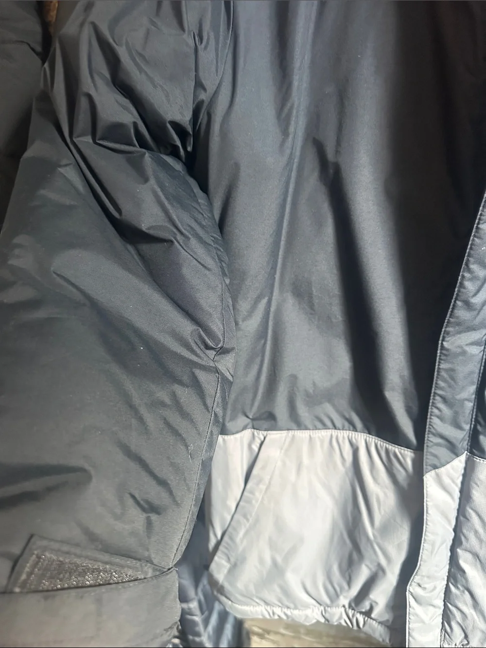 Columbia Kids Black & Light Gray Puffer Jacket with Hood, Brand New Boys Large!